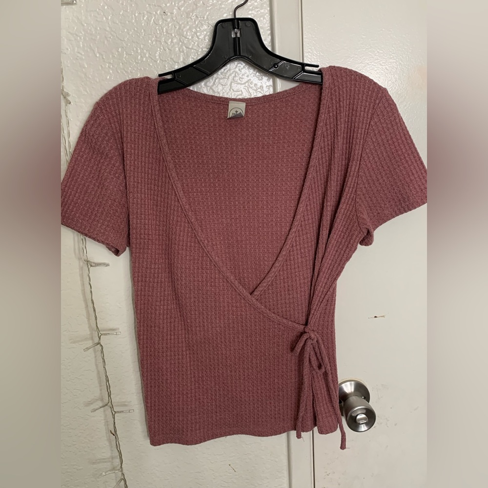 Worn 5 times it’s in good condition.